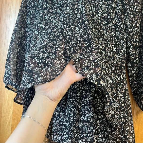 Black and Brown Floral Blouse - Picture 2 of 4
